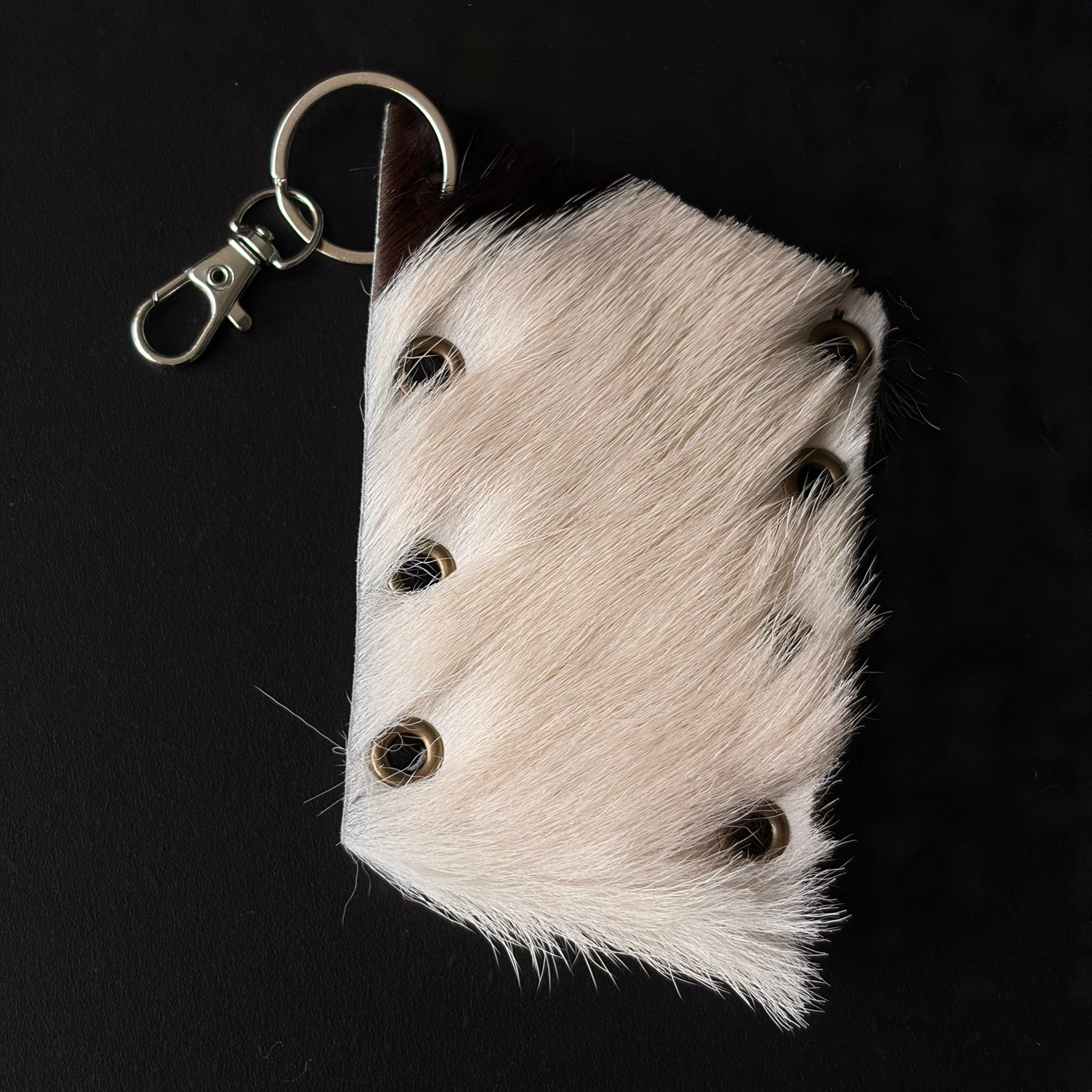 KUHFELL KEYCHAIN