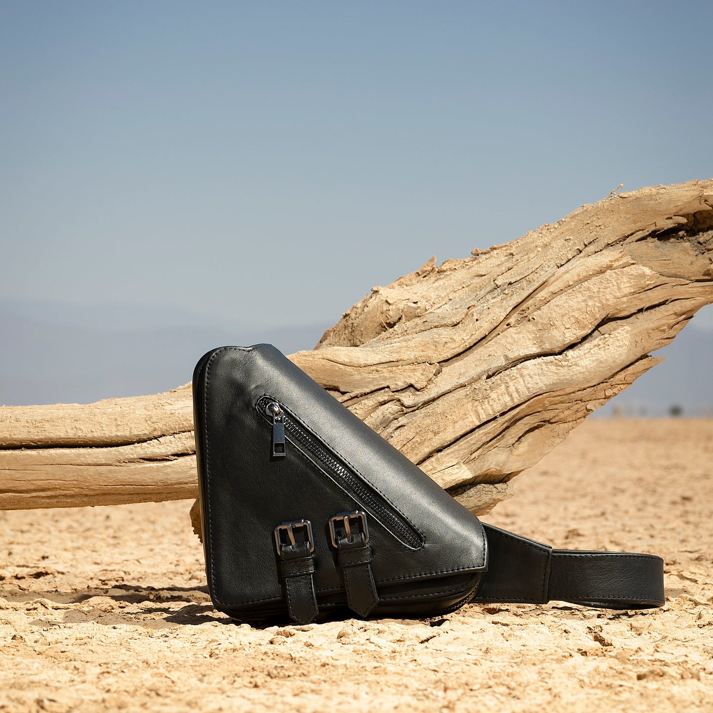 REISEN SLING BAG
